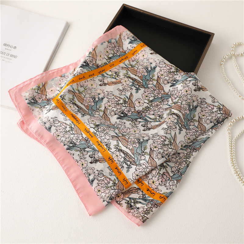 A 70cm small square scarf with Chinese trend printed patterns for women, fashionable clothing matching. The small silk scarf is an elegant autumn and winter scarf with flowers pic 12