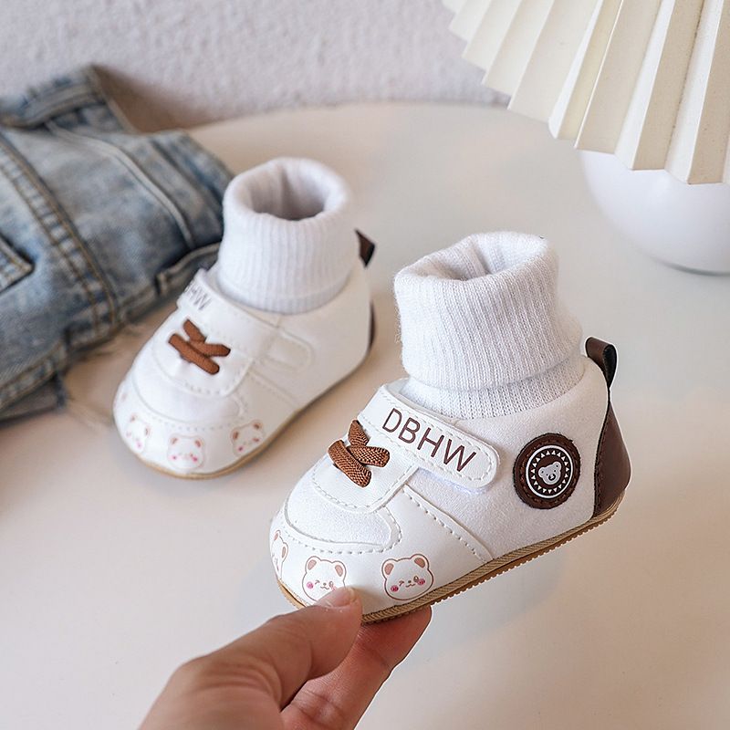 春秋新生婴儿0-1岁男女宝宝学步防掉跟软胶底防滑胶底地板鞋袜详情4