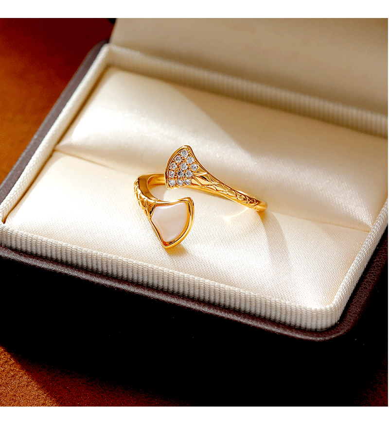 Hyacinth high-end fan-shaped shell ring for women, 2026 new trendy ring, fashionable, light luxury, elegant and high-end open ring pic 2