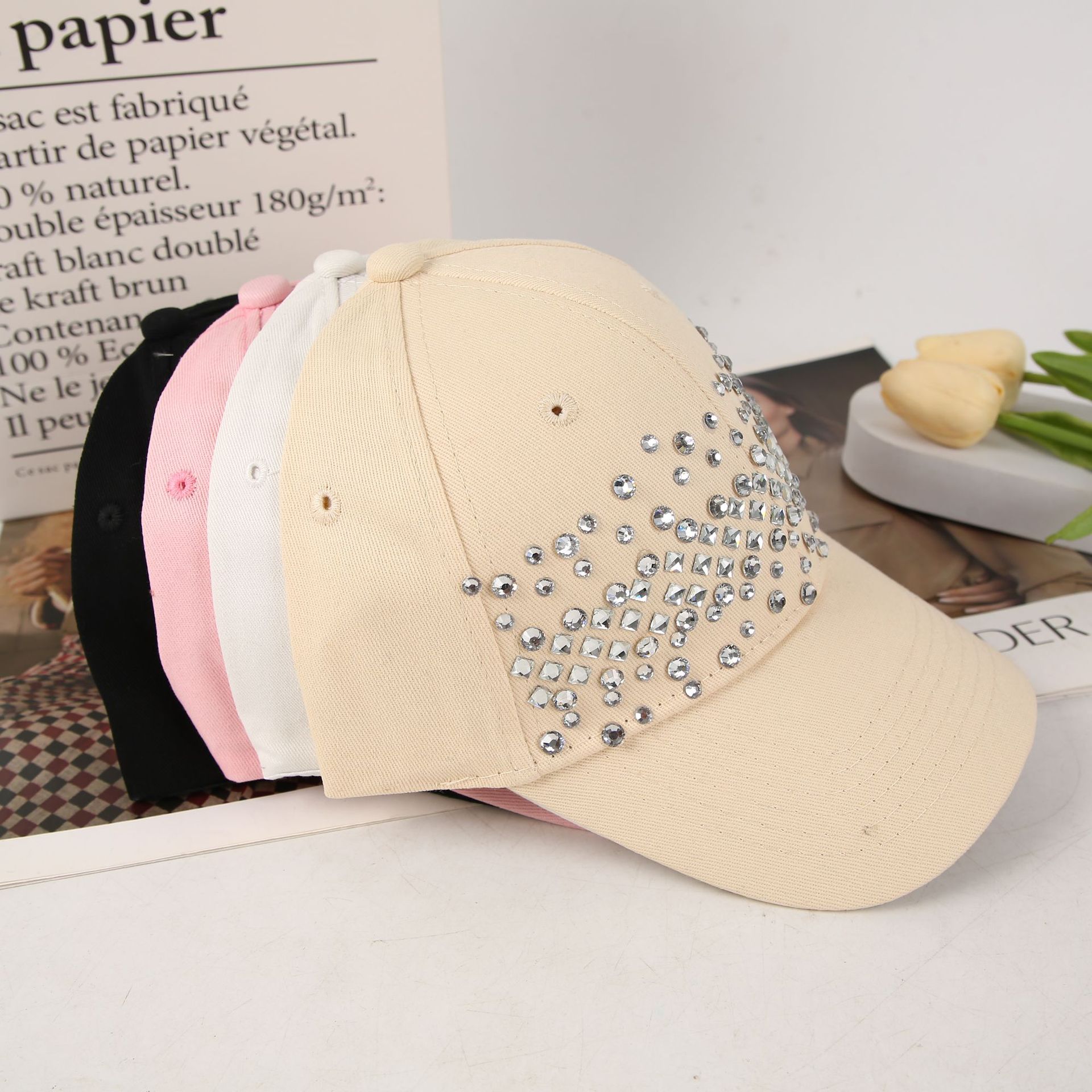 A new Korean-style rhinestone baseball cap that is versatile for both men and women pic 1