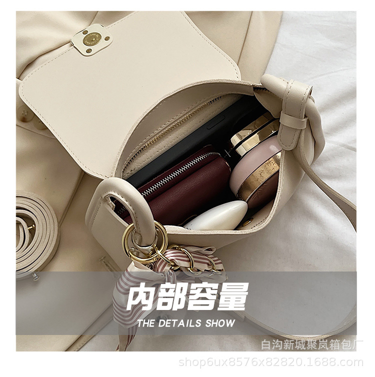 质感小包包2024新款女包春夏流行爆款斜挎包单肩腋下包小方包批发详情19