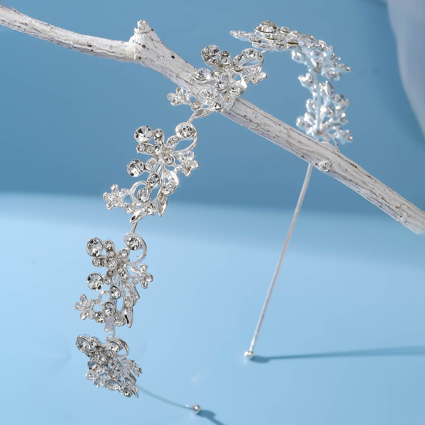 Summer headband: Silver, simple and fresh, ladylike, Instagram influencer style headband. Sweet diamond-encrusted headband pic 18