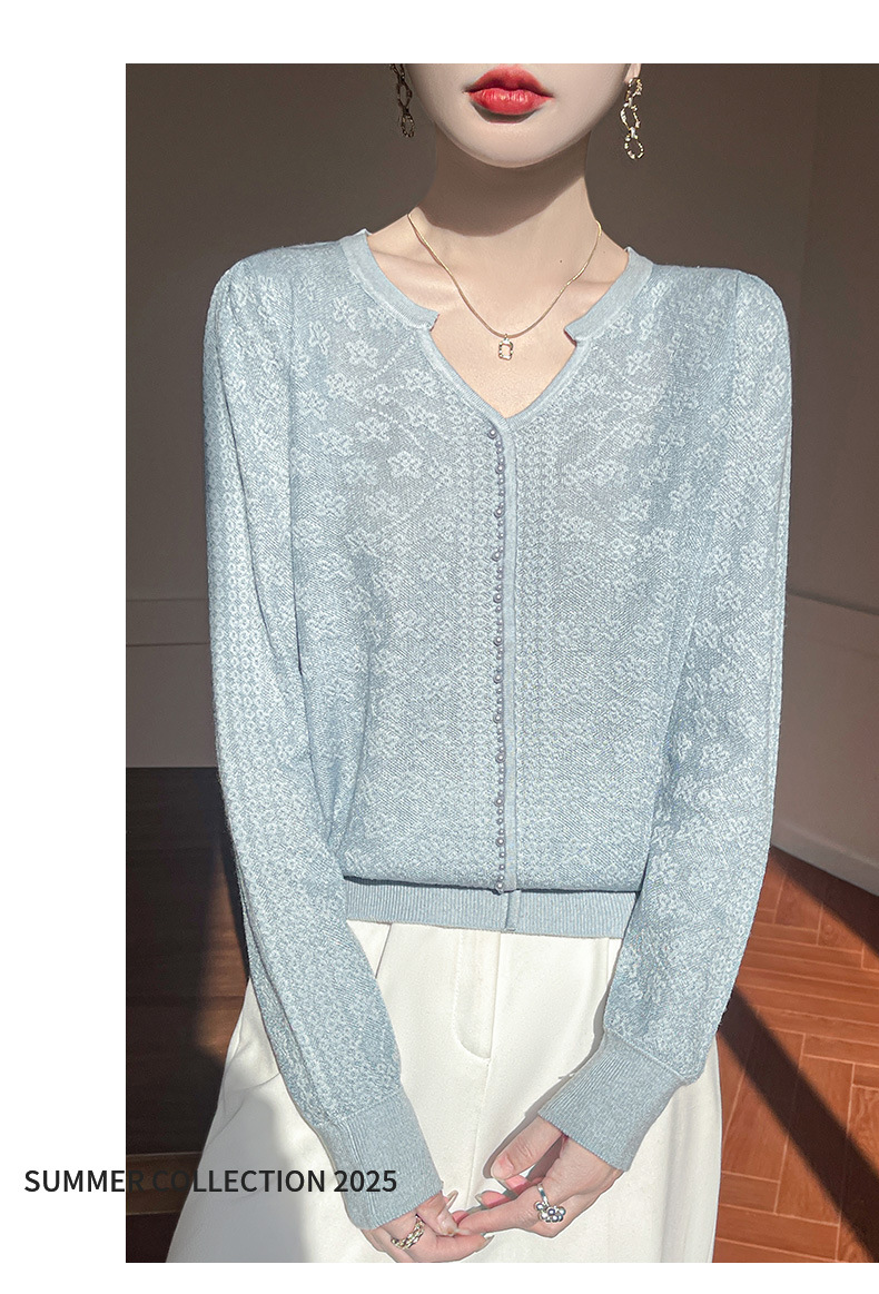 春季新款女装 精纺羊毛打底衫 气质长袖上衣 蕾丝镂空设计 珍珠扣提花针织衫 女士优雅时尚加工详情14