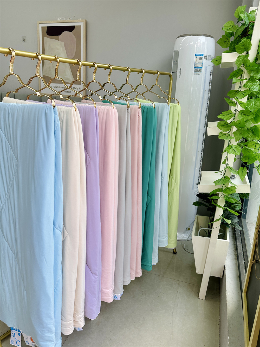 Little Ice Silkworm Cool Sensation Ice Silk Soybean Summer Cool Quilt, summer brocade ammonia naked sleep Cold Quilt, Summer Quilt, machine washable air-conditioned quilt pic 5