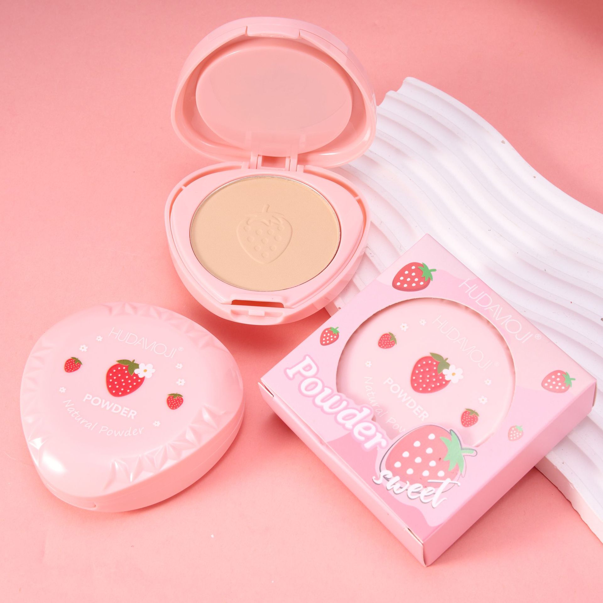 HUDAMOJI pink strawberry three-layer powder compact, a popular cross-border makeup product, features one layer of loose powder and one layer of contouring, which is natural and long-lasting pic 9