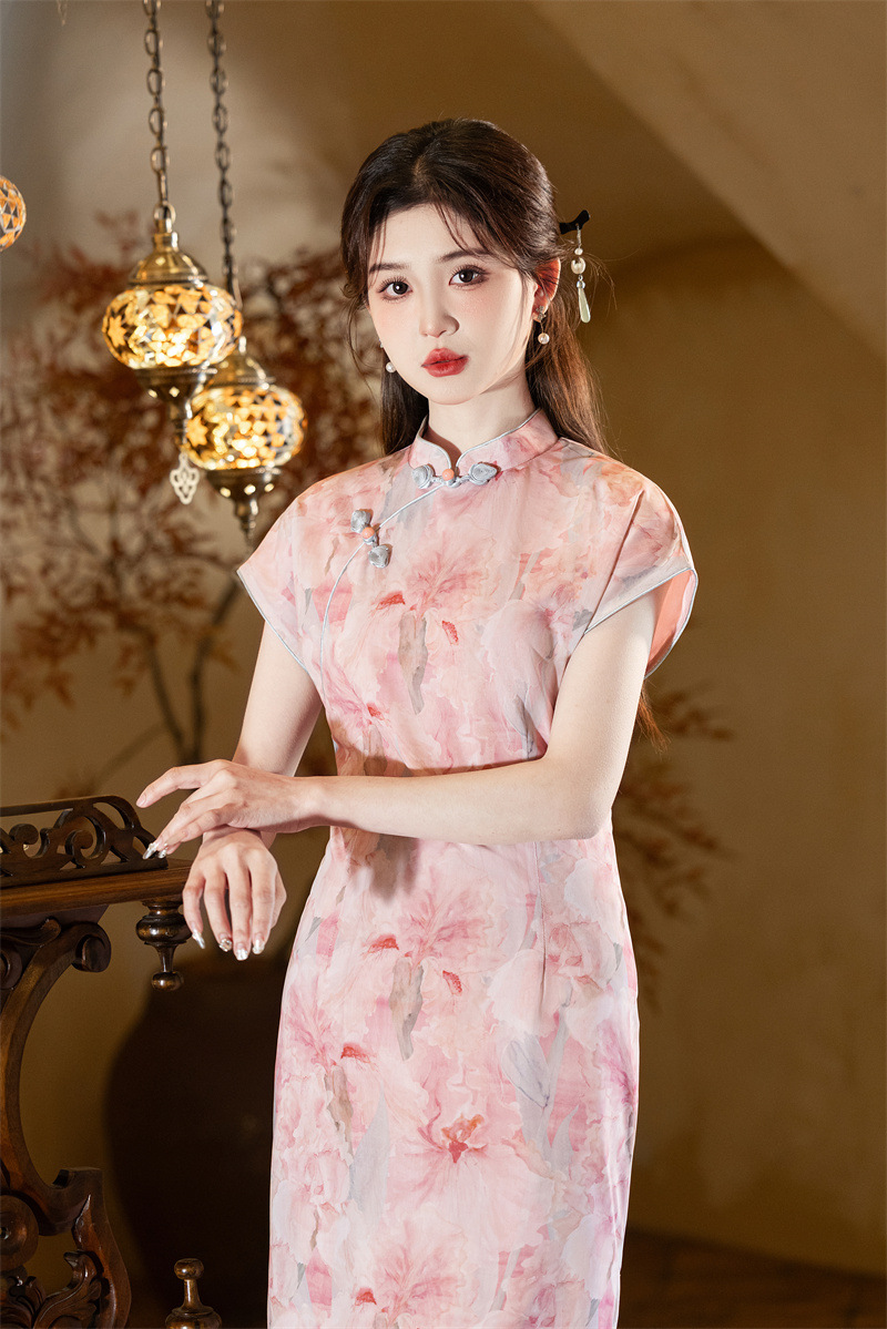 The new Chinese style of traditional Chinese style improvement 2025 Spring/Summer new mesh sleeved dress is suitable for young ladies to wear daily in cheongsam pic 6