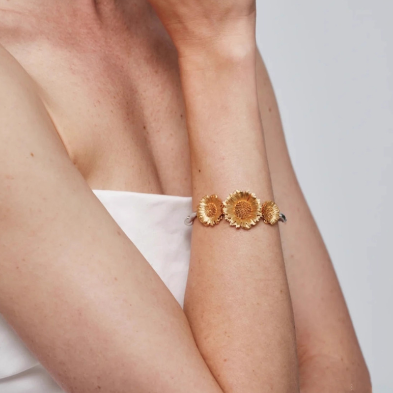 张悦儿同款新款小雏菊耳钉手链女小众设计感高级轻奢气质百搭项链详情15