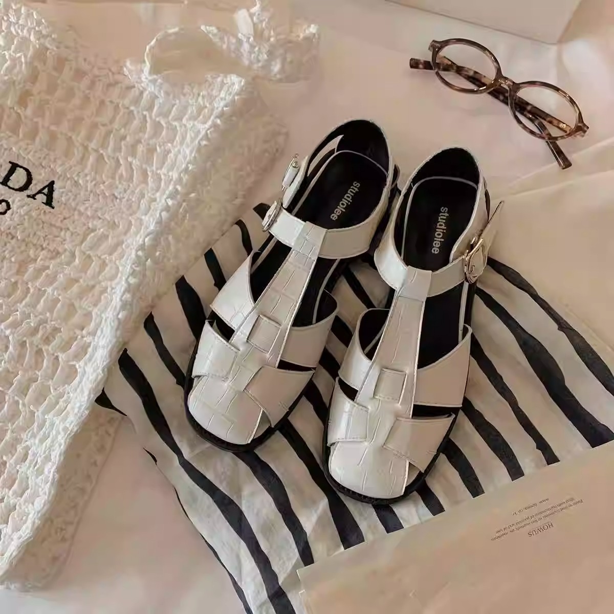 葡萄妈同款~罗马风编织设计方头镂空包头软面小粗跟凉鞋女夏详情22