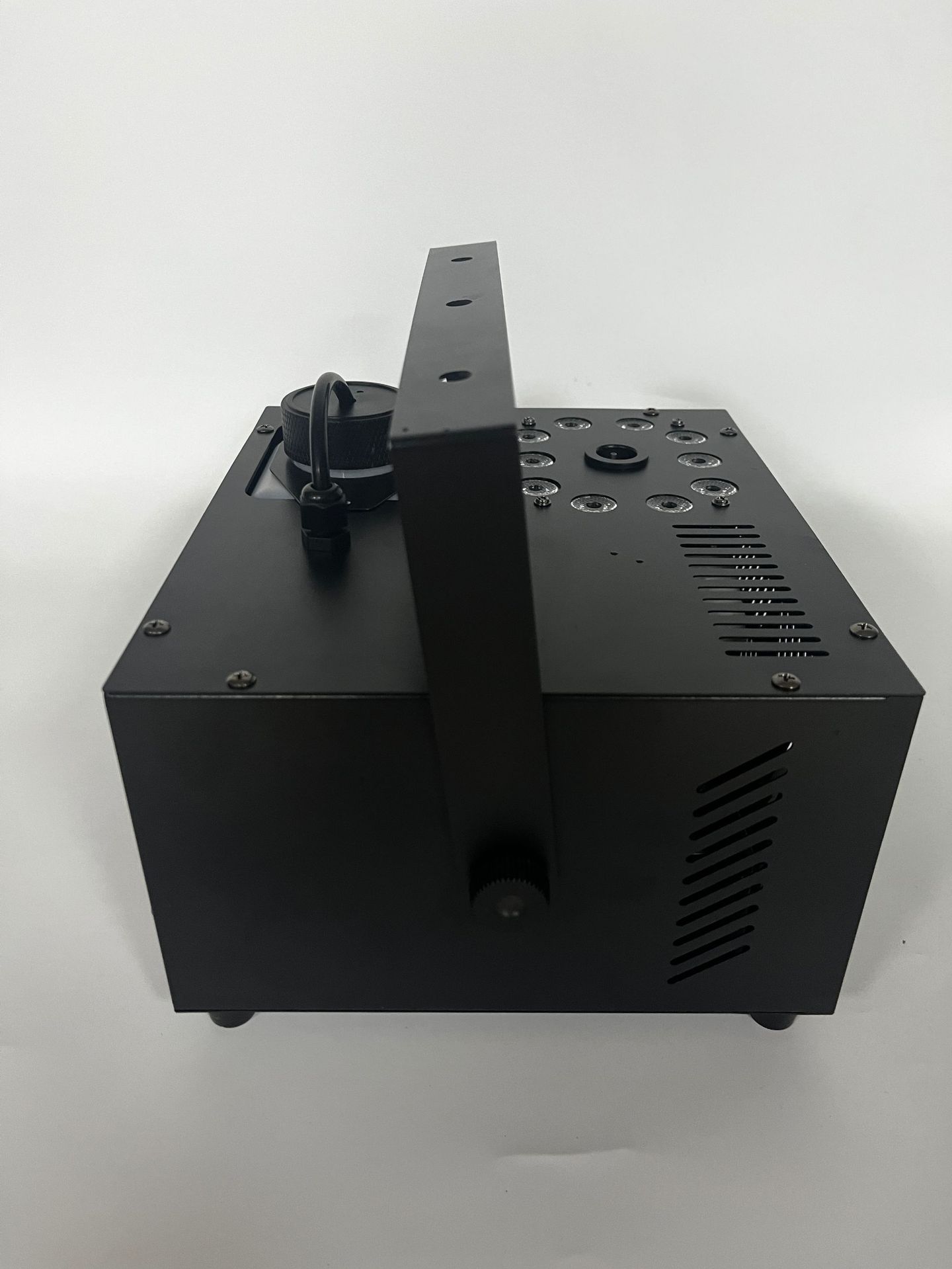 厂家直销LED1500w上喷汽柱烟雾机led气柱烟机24颗led七彩喷烟雾，酒吧夜店气氛活动渲染，大型婚庆活动营造氛围详情15