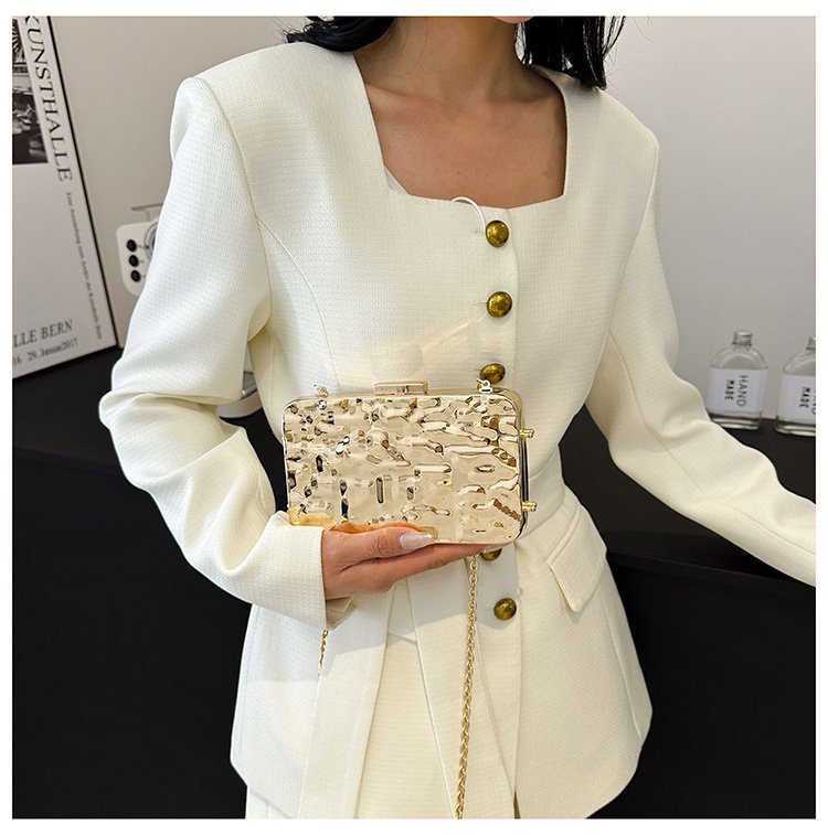 晚宴包金属2024夏季新款盒子女包链条单肩斜挎包褶皱跨镜女手机包详情117