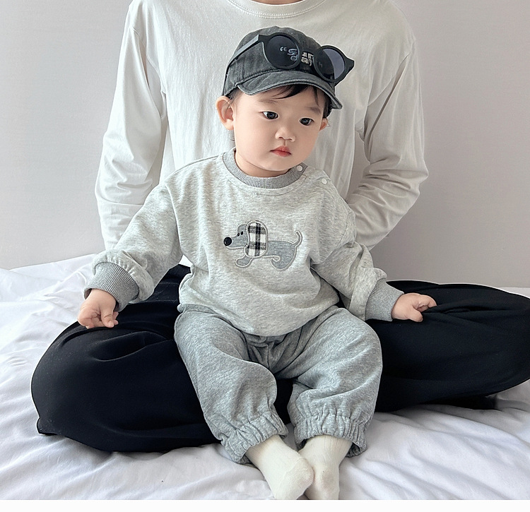 婴幼儿网红春秋套装男童小狗卫衣卫裤秋季两件套小童帅气韩版童装详情1