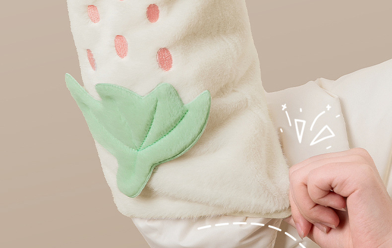 Winter cute strawberry sleeve, cartoon for girls, long adult office anti-dirt fluffy hand sleeves, plush sleeves pic 15