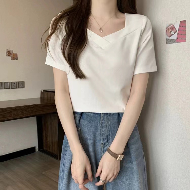 V领短袖t恤女2024夏季新款宽松显瘦纯色学生辣妹露锁骨上衣设计感详情12