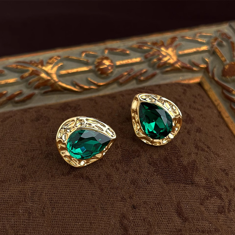 925 retro light luxury inlaid teardrop-shaped grandmother zirconia stud earrings with a unique design sense and a heavy industry style, vintage accessories pic 52