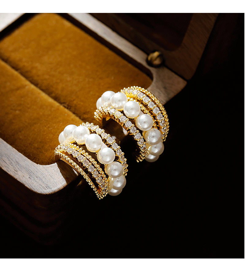 Tipo HyacinthC aretes de perlas coreanos micro circonitas pendientes de medio anillo francés temperamento vintage versátil personalidad pequeña fragancia mujer pic 5