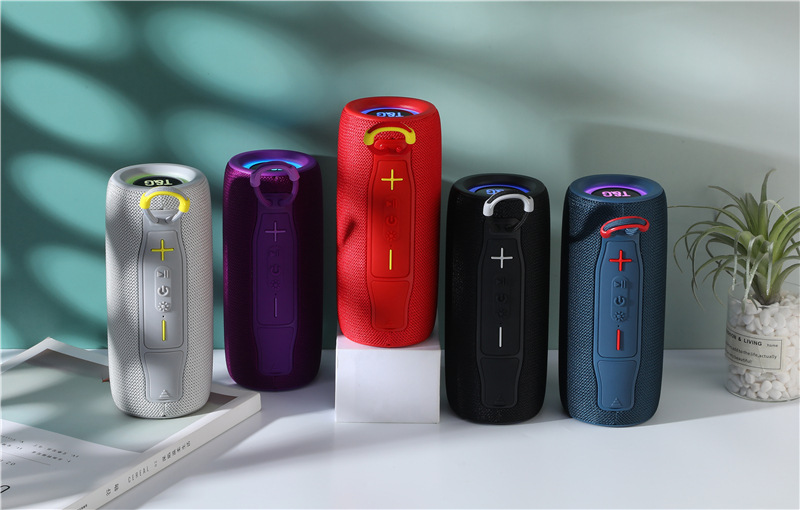 跨境TG682藍牙音箱插卡便攜音響藍牙重低音炮tws藍牙音響高顏值詳情9