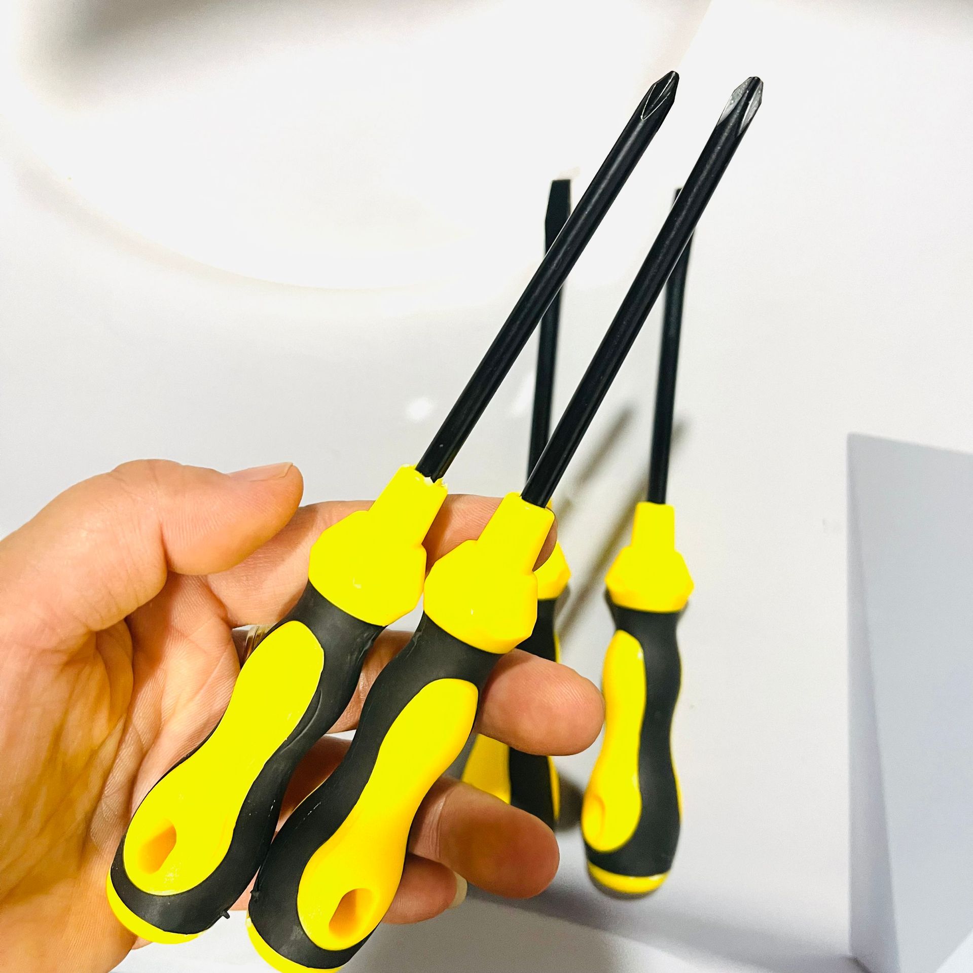 【1-8 Zones 】 3-inch cross gourd screwdriver 48/ box 720/ piece 3-inch cross gourd screwdriver, manual screwdriver, screwdriver, household plum blossom screwdriver 1 yuan wholesale supply pic 4