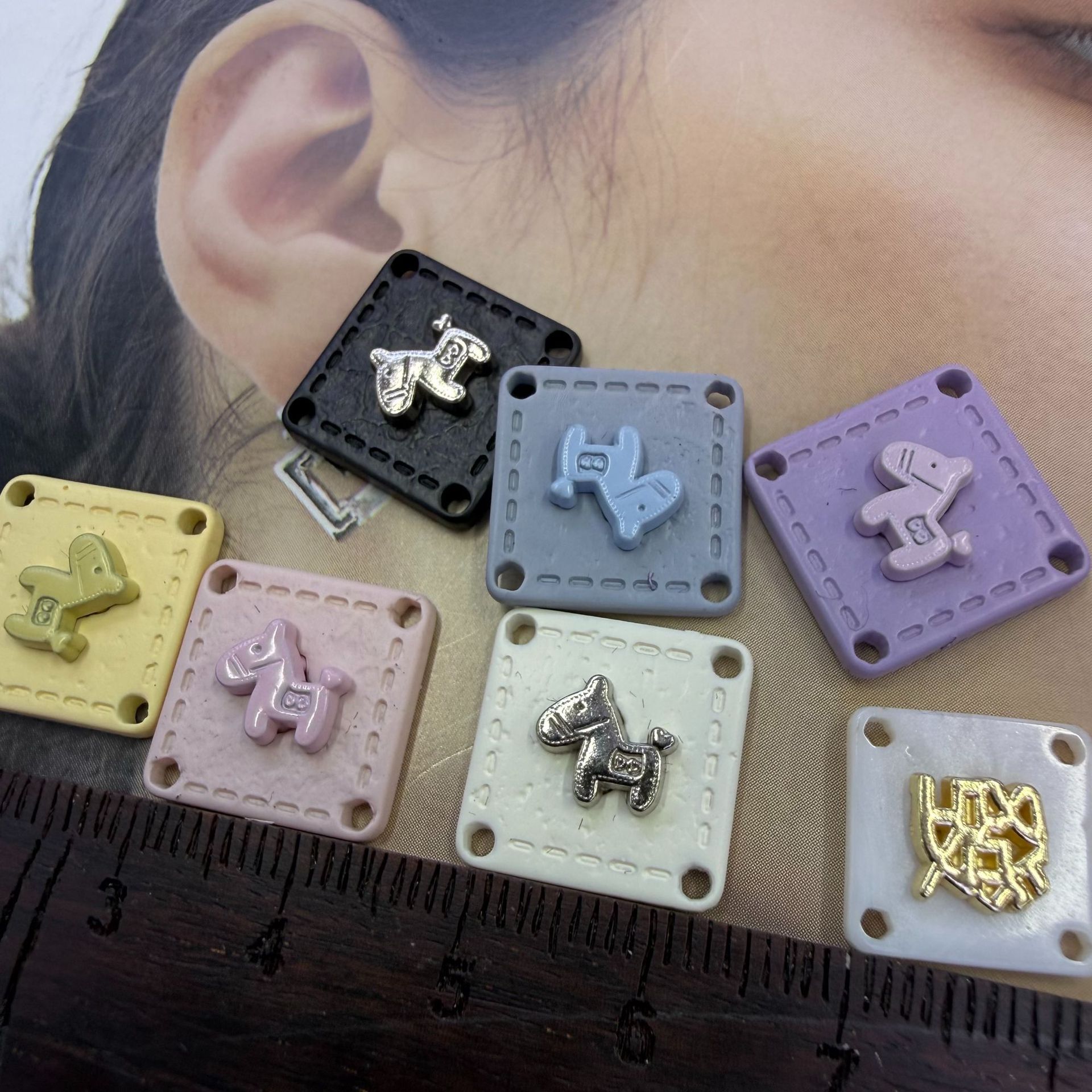 Little Horse Four-hole square double-piece resin m oval letter nameplate for clothes, socks, hats, decorations, hand-sewn nameplates pic 7