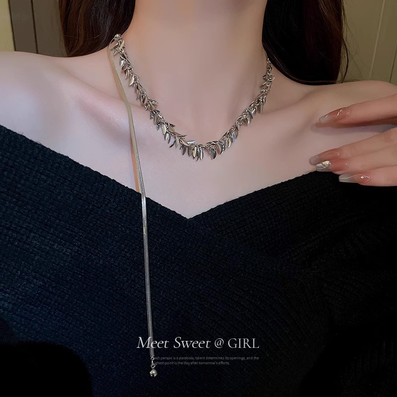 The new retro long sweater chain for autumn and winter is a light luxury, niche, versatile and high-end necklace. It will be a bestseller in 2024 pic 4