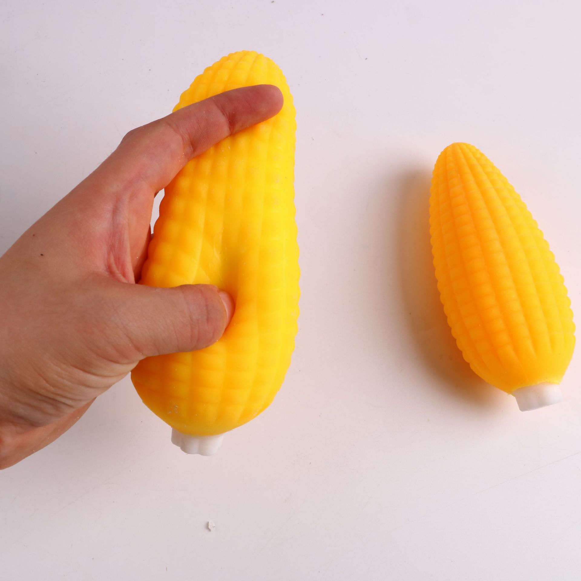 Korean version of stress-relieving simulation corn, pinching fun food toys, venting corn cobs for stress relief, tofu balls for pranks and mischief pic 6