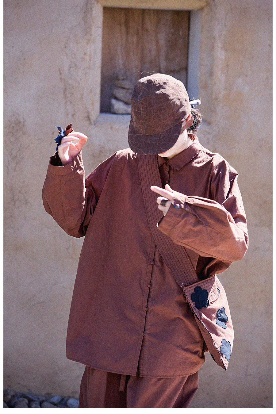 New autumn and winter style, artistic and retro original hazelnut red-brown cotton casual top, high-density, slightly elastic loose shirt for women pic 21