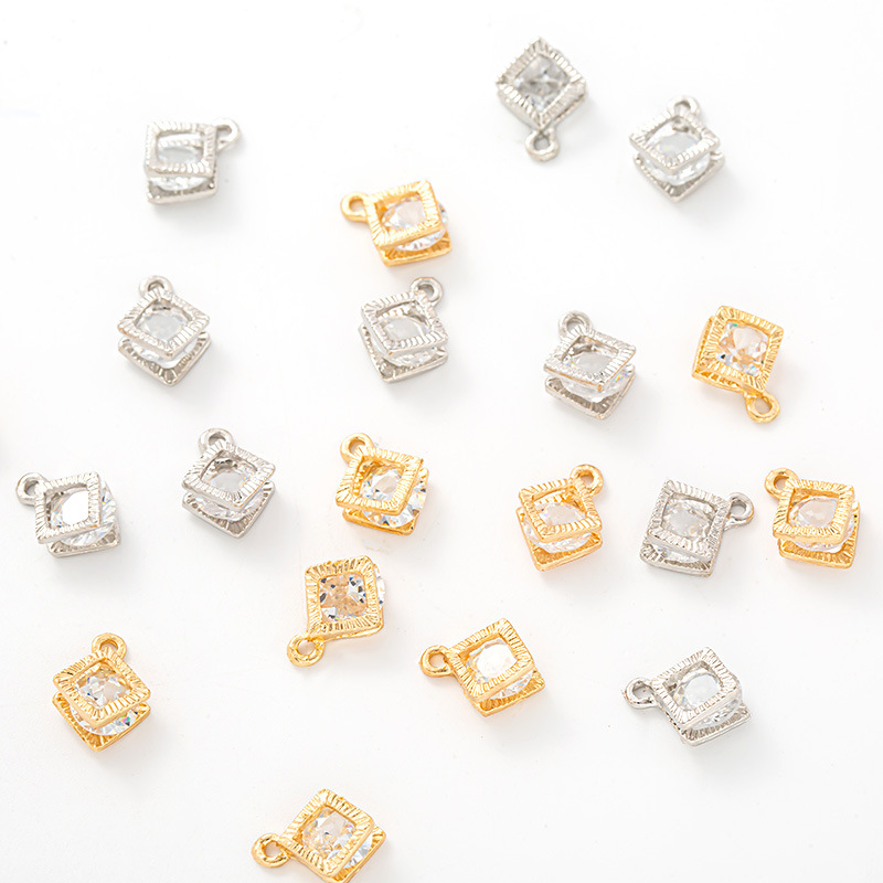 时尚精致锆石挂件 DIY发饰鞋服配件 厂家直销批发 饰品配件 个性潮流装饰品 独特设计风格详情6