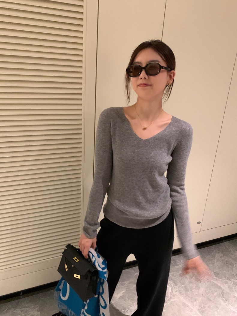 MAX经典时髦显瘦百搭宽松针织打底衫圆领新款女装气质高品质羊毛详情5
