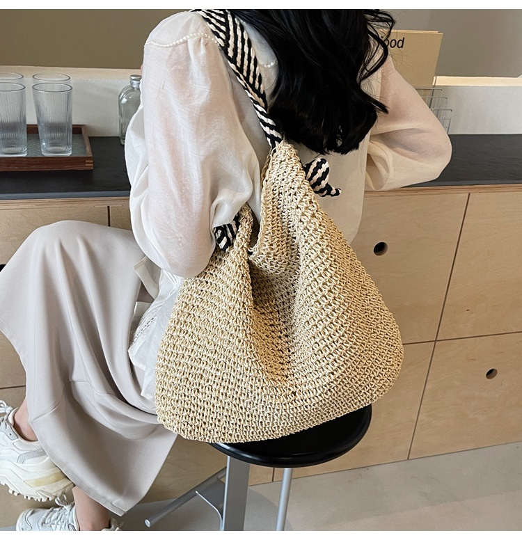 Summer high-capacity straw woven bag for women, 2024 new style seaside and beach vacation single-shoulder bag, commuter tote bucket bag pic 15