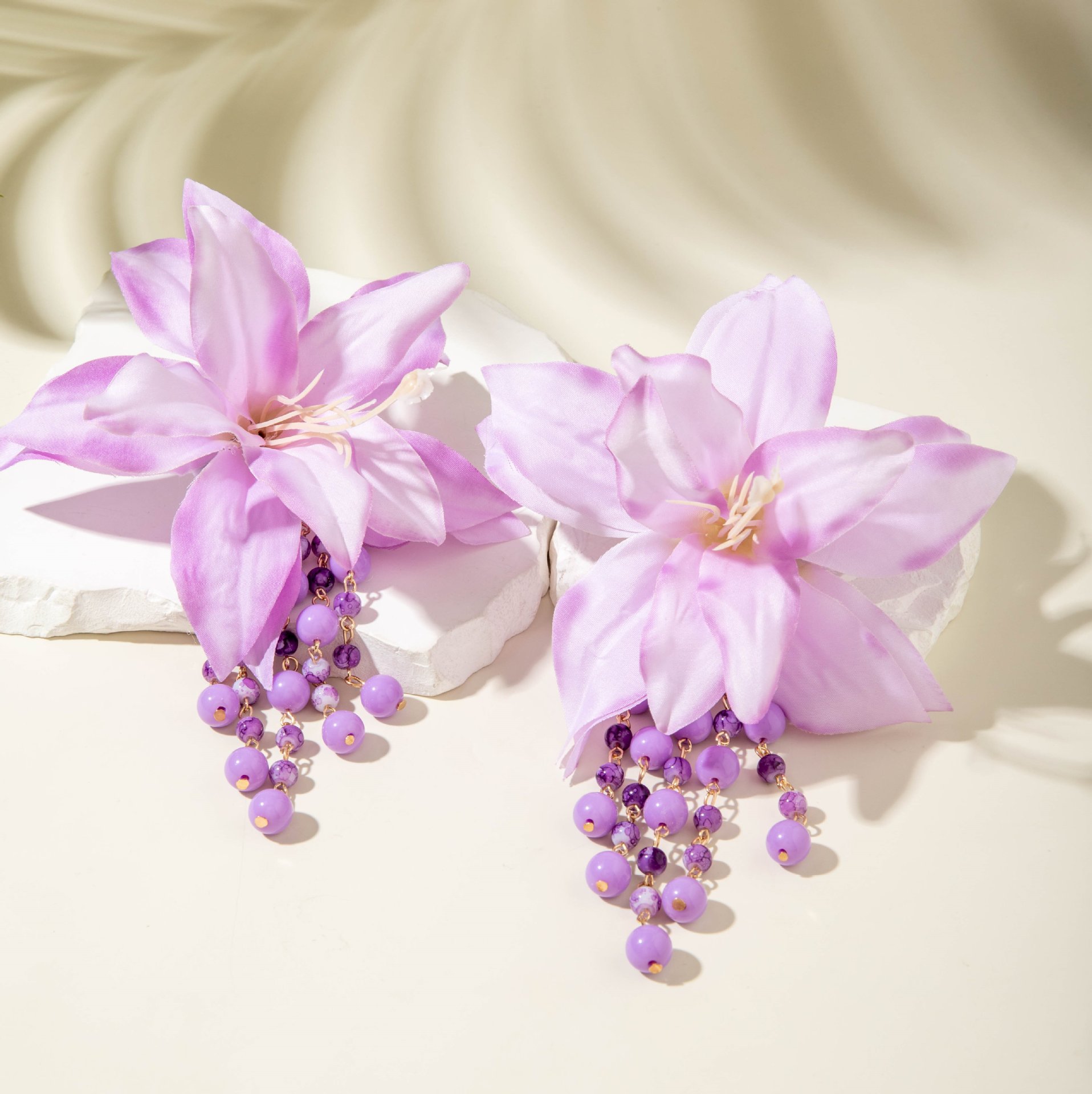 欧美跨境时尚清新布艺花朵流苏串珠优雅甜美情人节礼物耳坠耳环女详情41