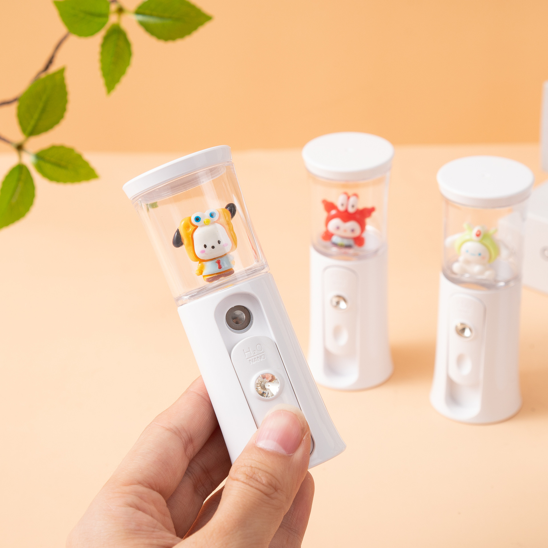 夏季新小蛮腰补水仪冷喷保湿器手持充电少女心纳米喷雾美容仪批发详情3