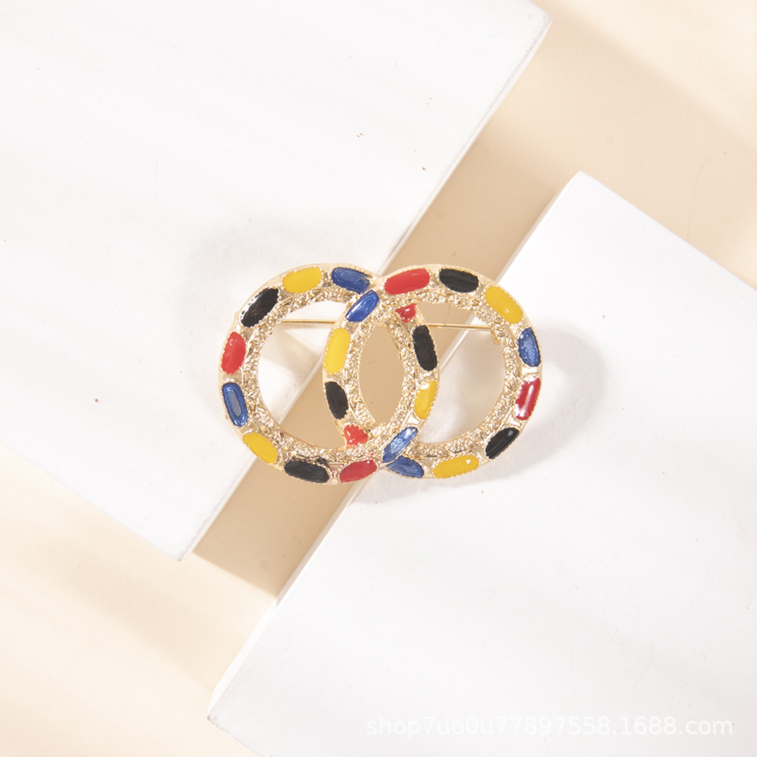 Muslim brooches, brooches, Malay flags, alloy ornaments, collar pins, Southeast Asian brooches and pins wholesale pic 5