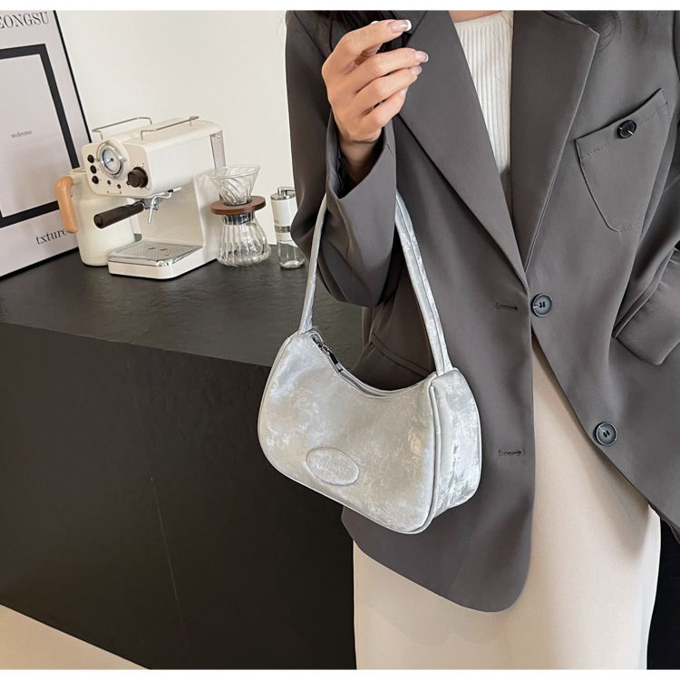 大容量通勤托特包女新款洋气单肩包潮搭时尚斜挎包都市风休闲女包详情39