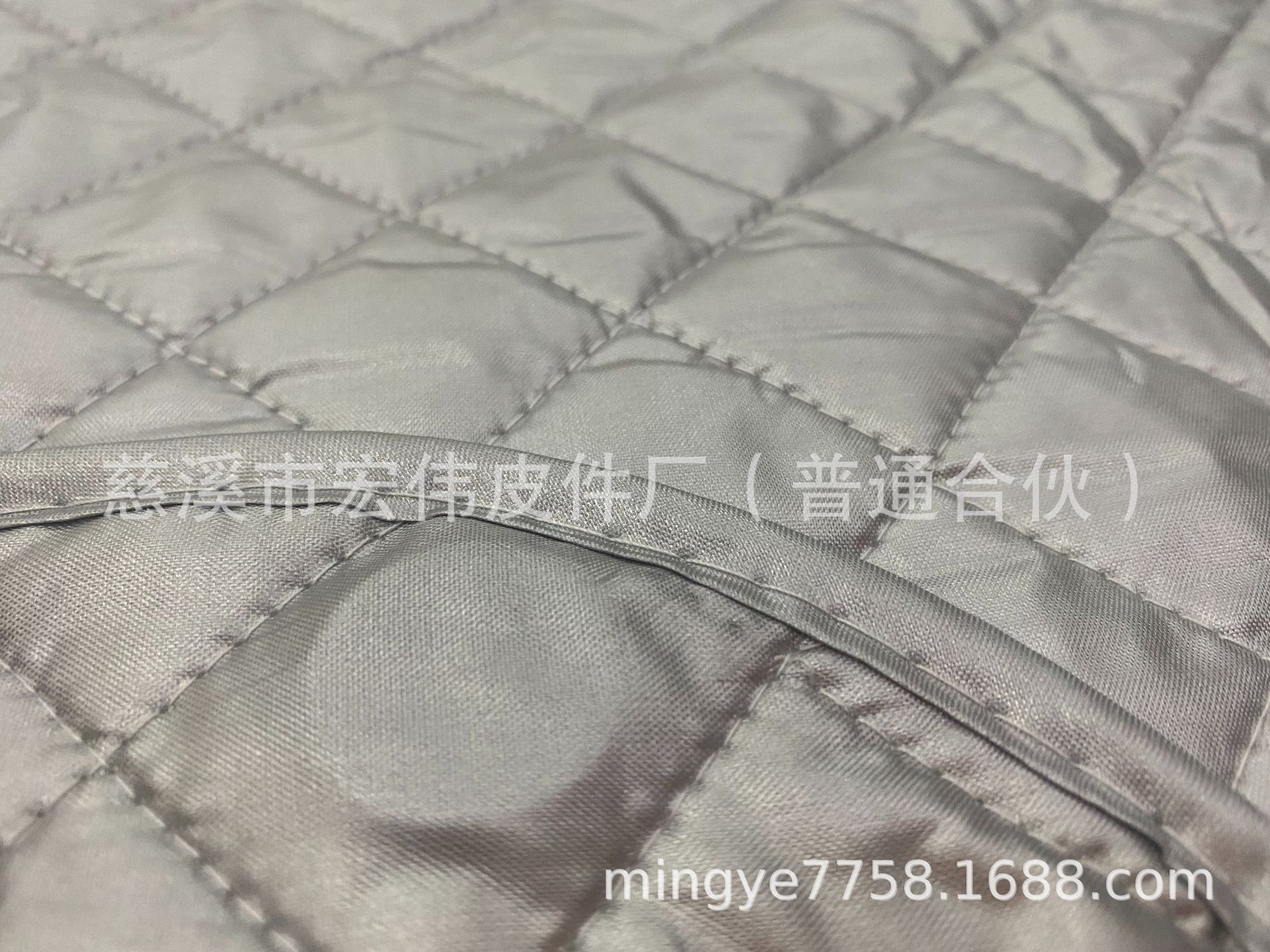 Cross-border mini ironing board, handheld ironing board, ironing clothes, anti-heat hand cover, ironing board, hanging ironing machine, ironing pad pic 4