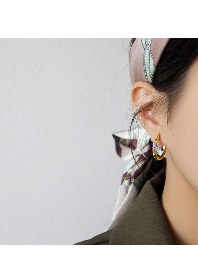 YEA492 Korean version S925 sterling silver earrings, minimalist geometric circular ring earrings, ear buckles, niche and elegant silver earrings pic 7