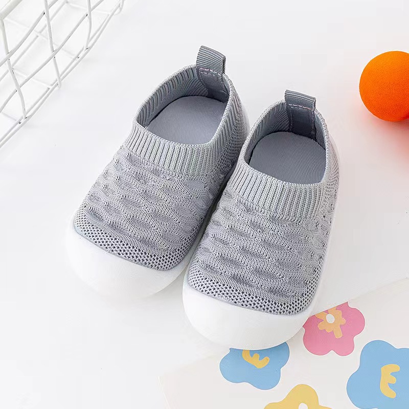 Baby walking shoes with soft soles, fly-woven single mesh, breathable, summer sandals, anti-slip, suitable for children aged 6 months to 3 years pic 10