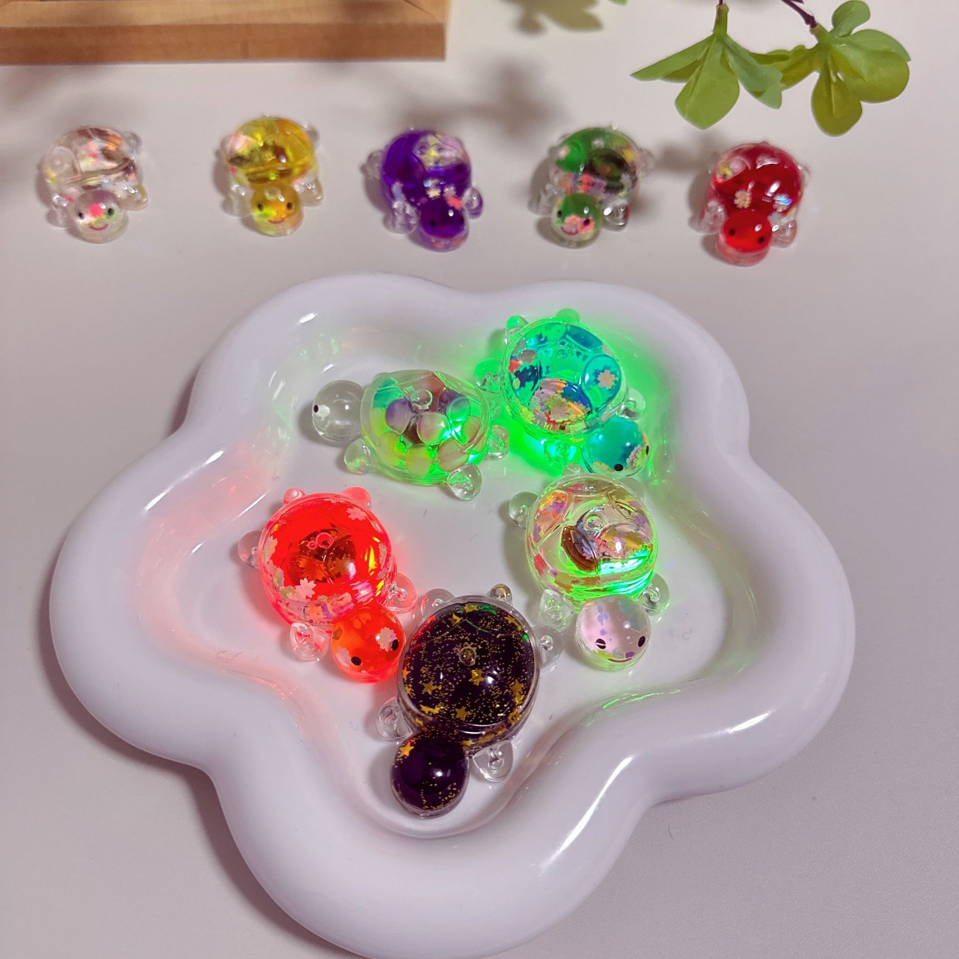 流沙炫彩爆闪夜光小乌龟对碰彩光玩具女孩巨无霸发光彩色盲袋摆件详情5