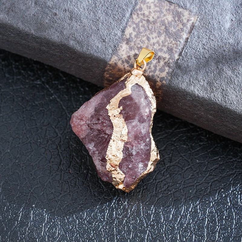 欧美跨境紫晶水晶吊坠项链天然水晶不规则水晶吊坠粉水晶镀金包边详情14