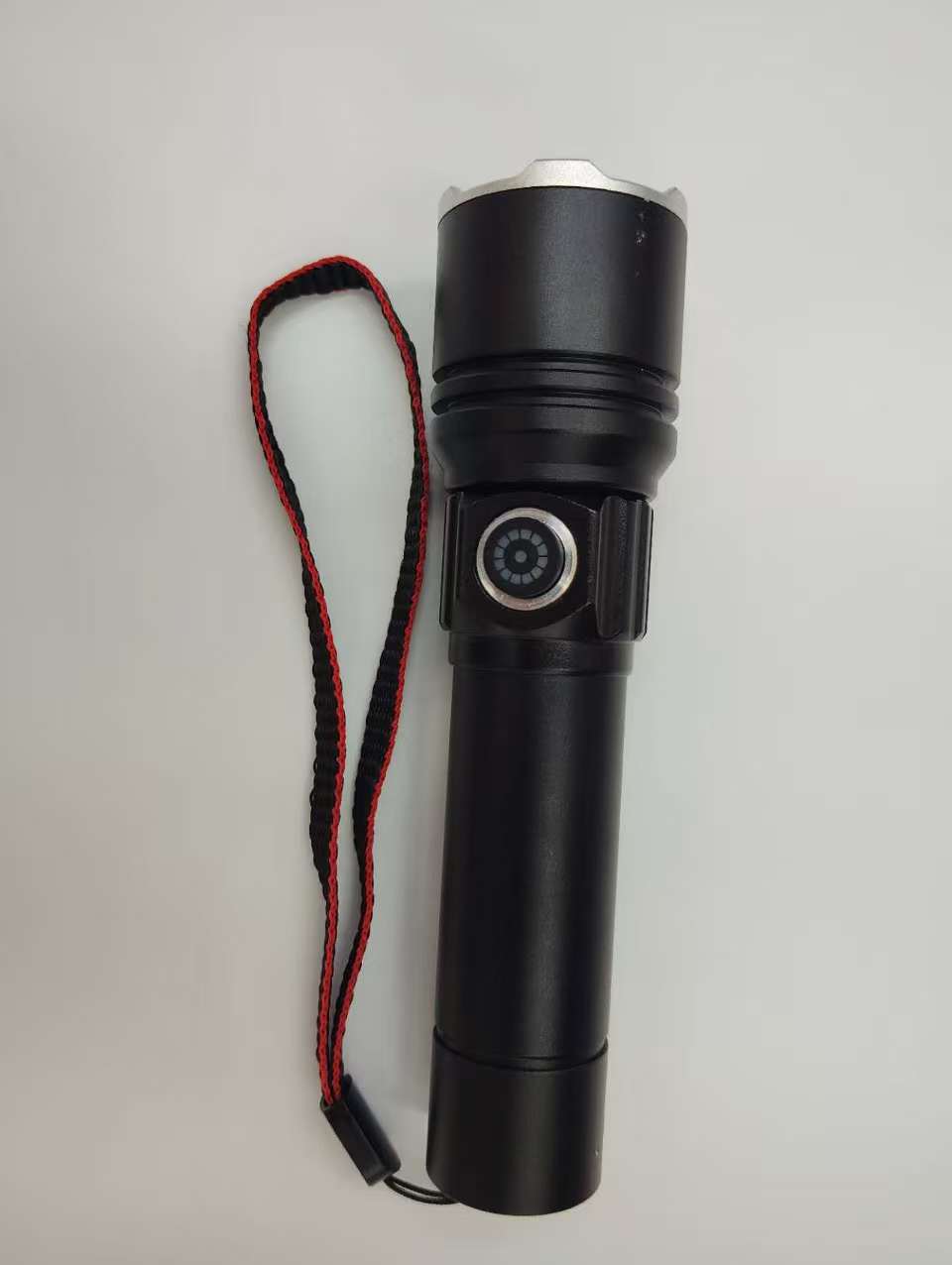 The new cross-border outdoor zoom long-range strong light flashlight, an aluminum alloy white laser multi-functional flashlight, is portable for charging pic 4