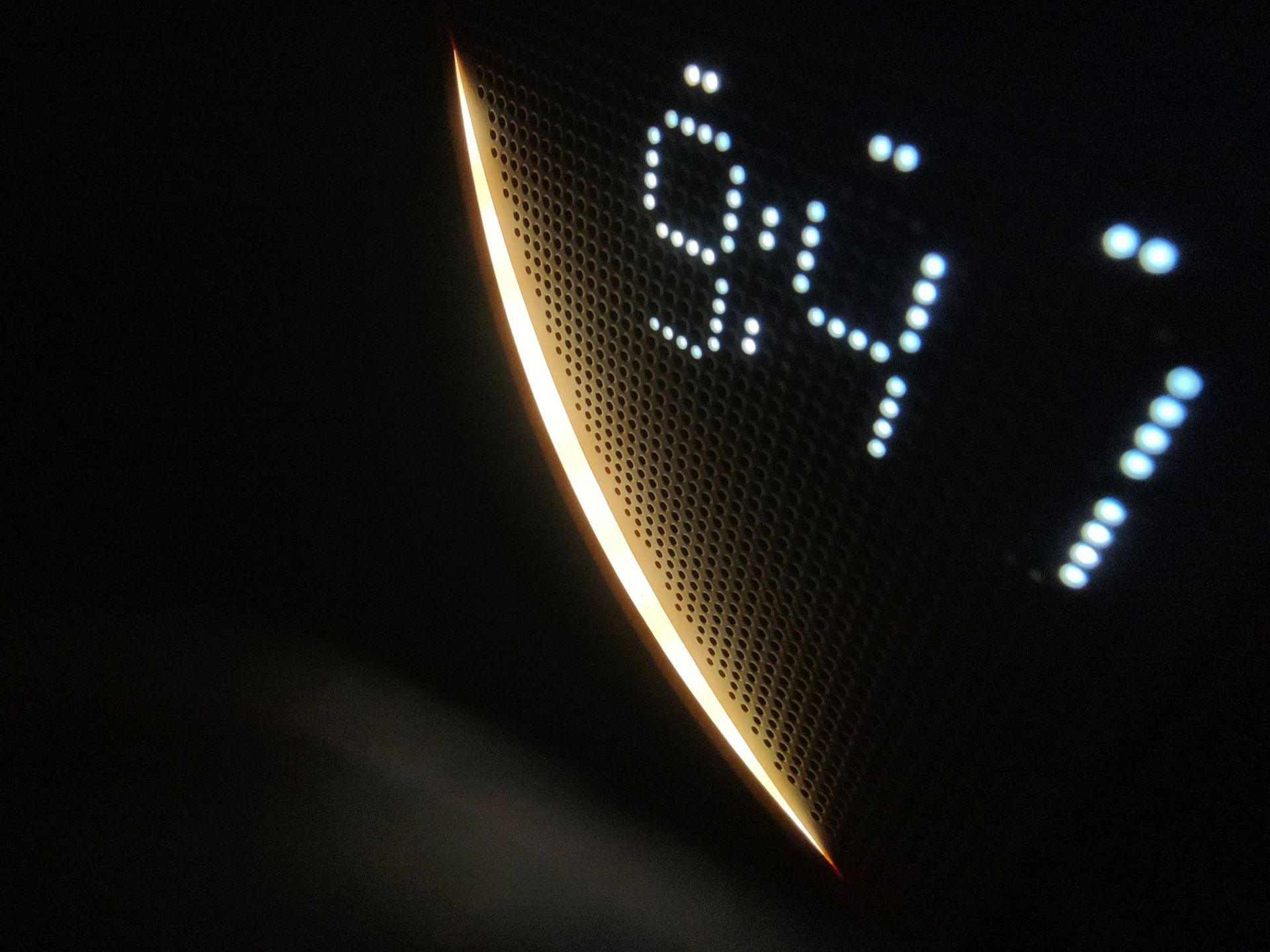 Best-selling wireless charging alarm clock, white noise 10W charger, touch bedside lamp, wake-up light, reading eye-protecting night light pic 6