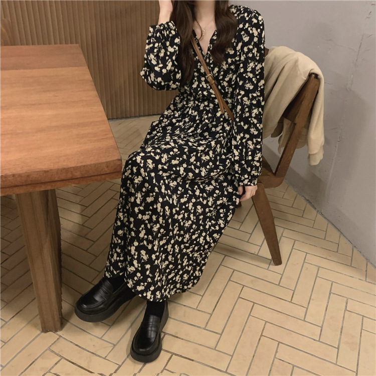 温柔风碎花V领连衣裙女春夏2025新款长款过膝高腰气质长袖A字裙子详情7