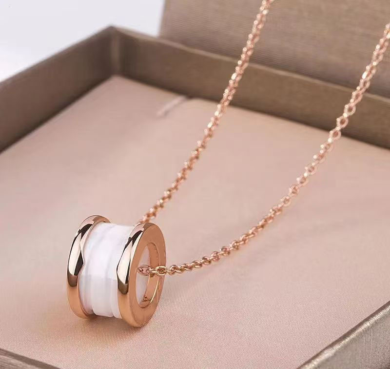 Bv高版本CNC小红人慈善款项链陶瓷项链新款菱角小红人项链直播批详情4