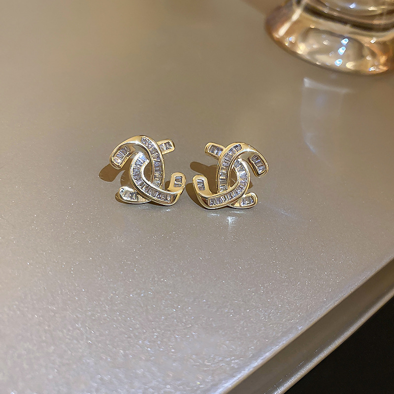 小香风耳钉2025年新款潮小众设计感高级秋冬爆款轻奢耳环饰耳坠女详情10