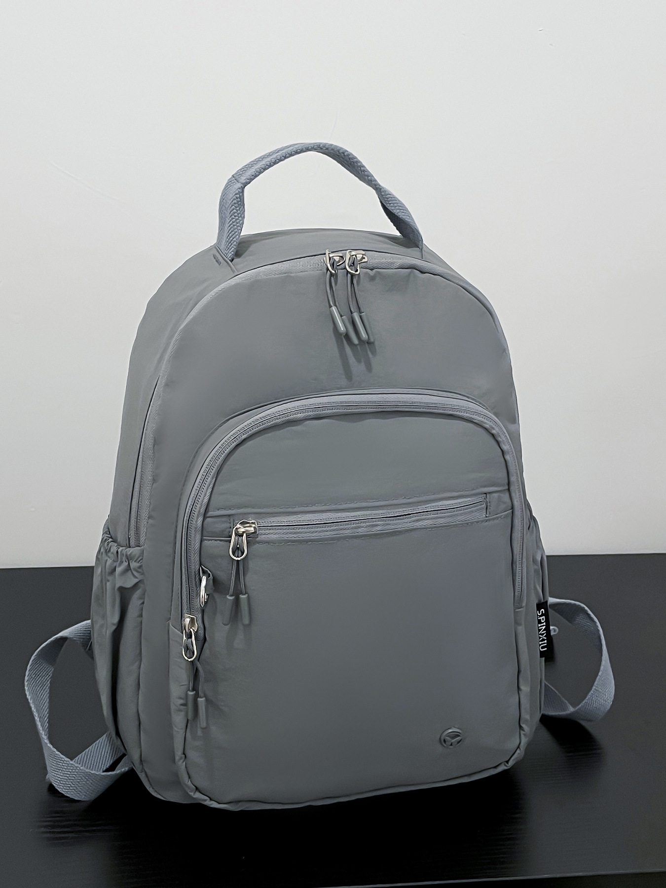 现货外贸跨境大容量轻便多隔层女士休闲百搭防泼水学生双肩包学生详情39