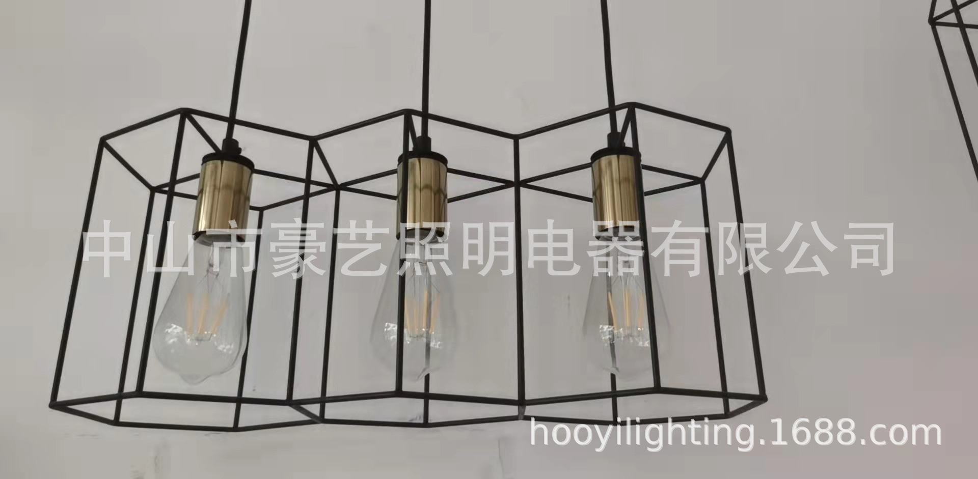 LOFT工业风跨境电商供货铁艺吊灯美式复古客厅餐厅亚克力热卖灯具详情9