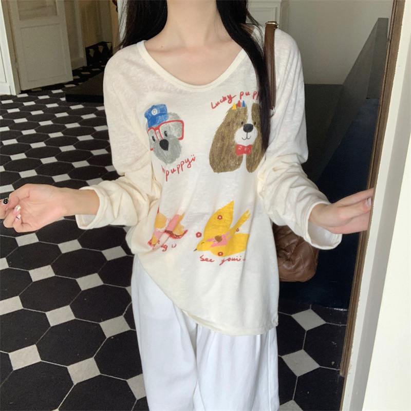A niche and fun printed long-sleeved T-shirt for women, a thin sun-protective top with a fashionable, laid-back and loose design in autumn pic 4