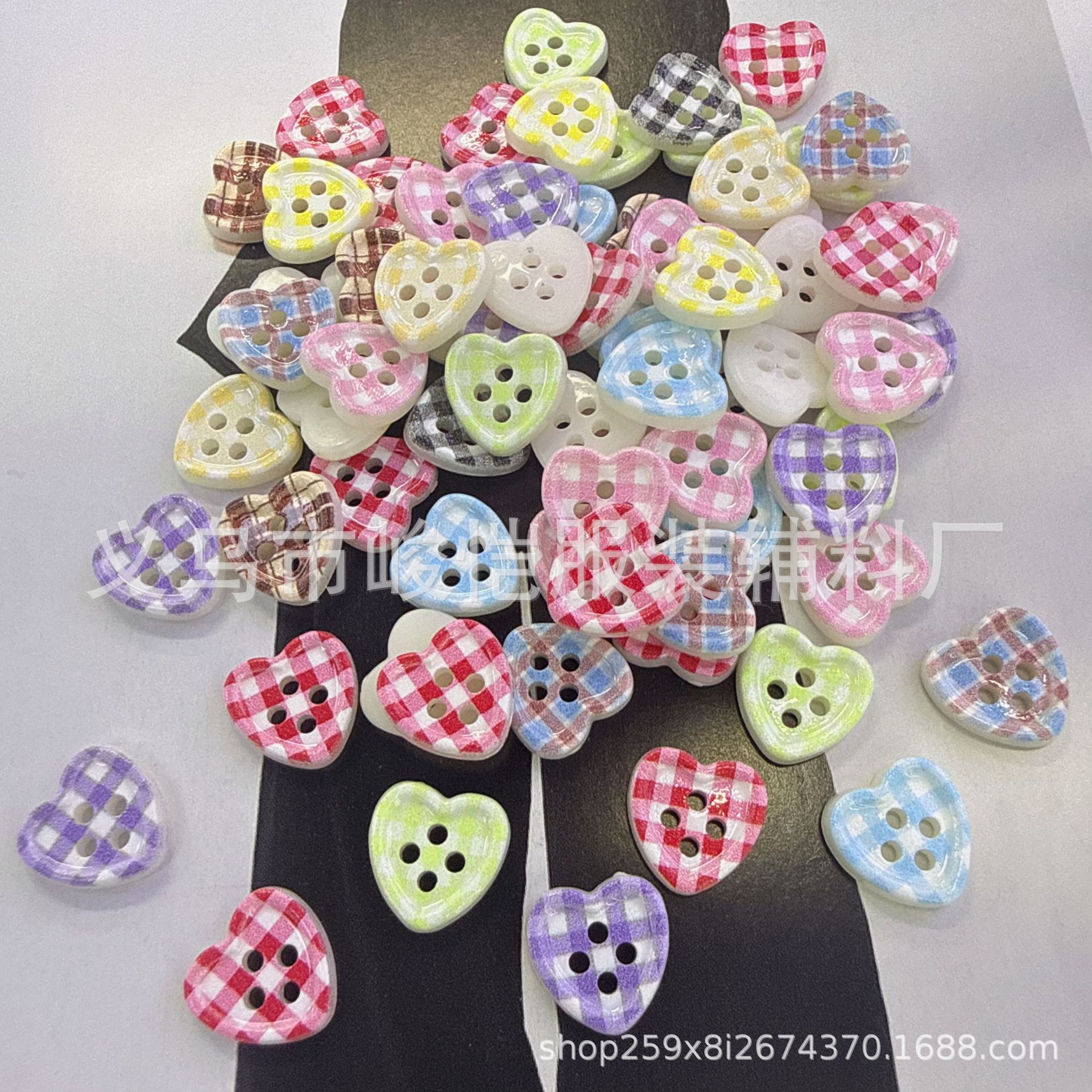 New summer ice-transparent checkered heart button diy handcrafted material clothing accessory button with four eyes pic 12