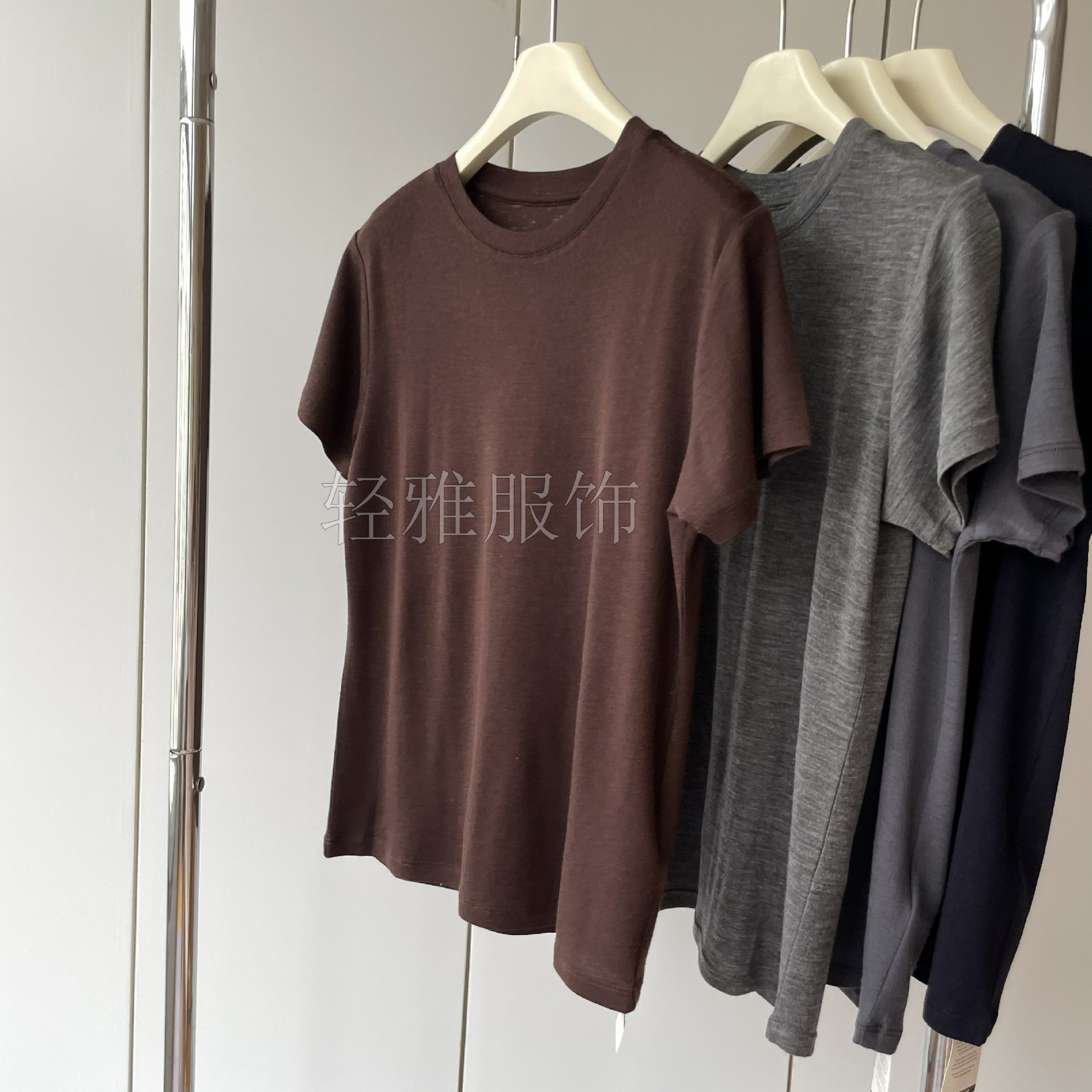 Sweat-wicking and breathable 100 pieces of Australian Merino wool! Round-neck, light, comfortable, slimming, versatile short-sleeved T-shirt for women pic 11