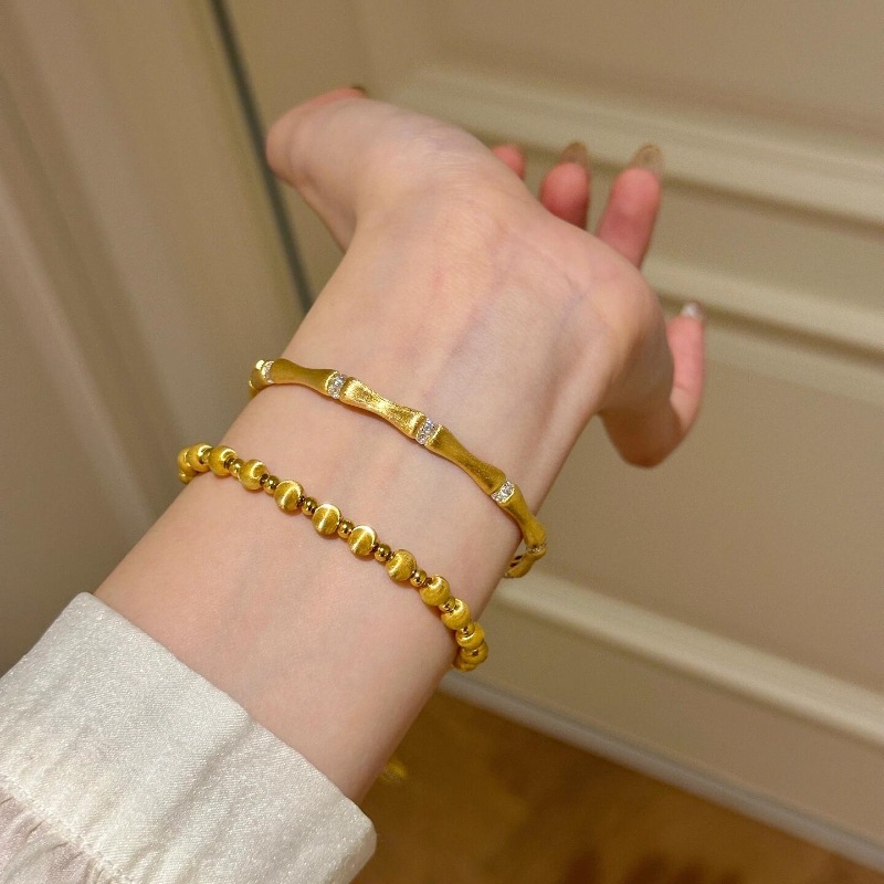The new Chinese-style brushed gold and silver bamboo joint bracelet features a retro, exquisite, light luxury and high-end design pic 4