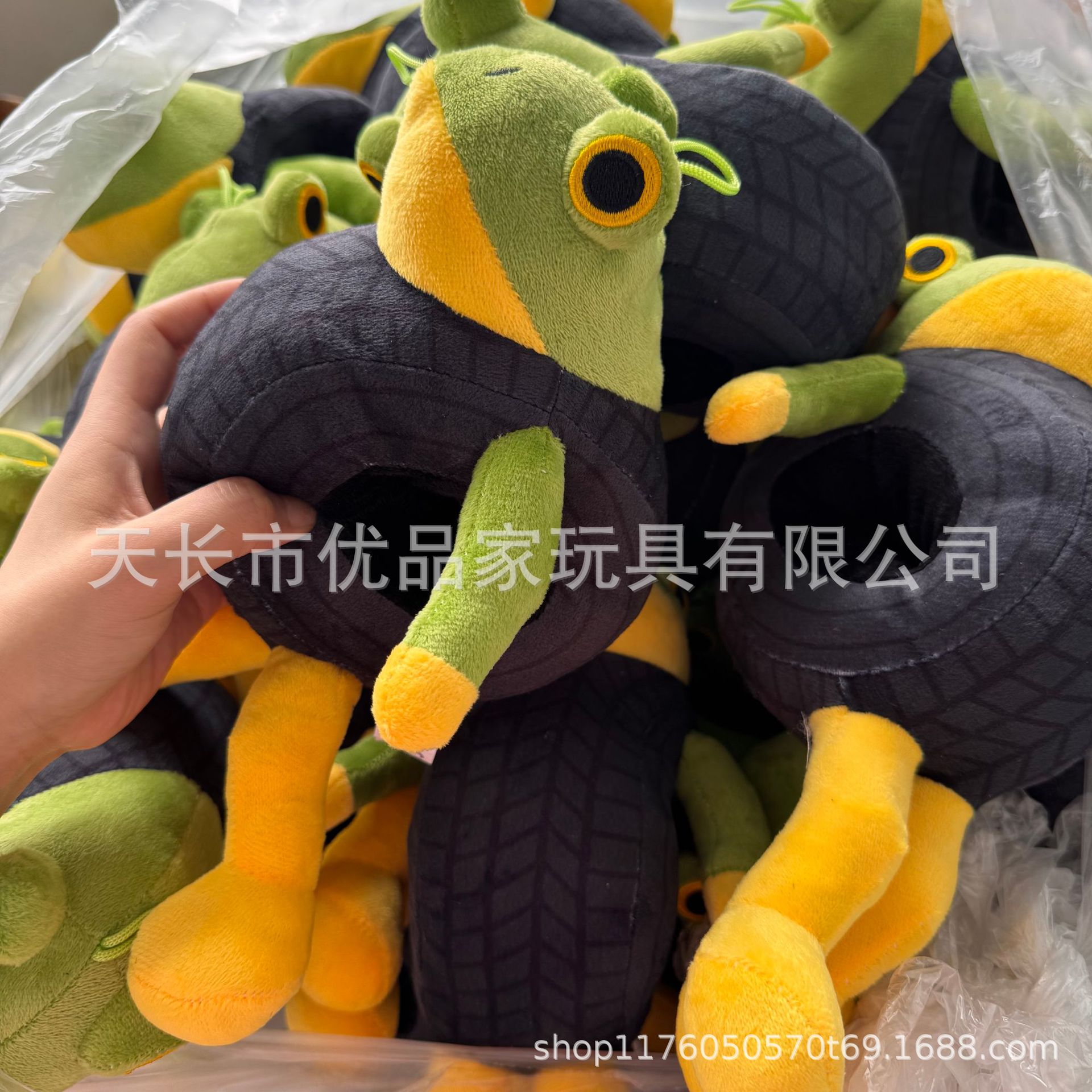 跨境新品tungtungsahur 鲨鱼AI美国山海经恶搞毛绒玩具玩偶现货详情11