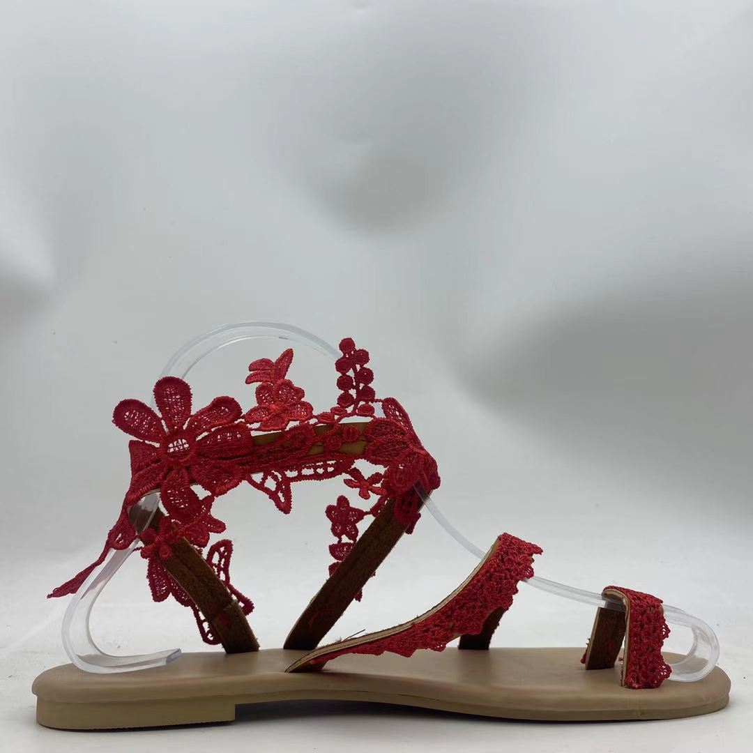 Clearance sale of the new summer style European and American fashion flip-flops flat sandals for women to wear outside, large-sized flip-flops and beach sandals pic 6